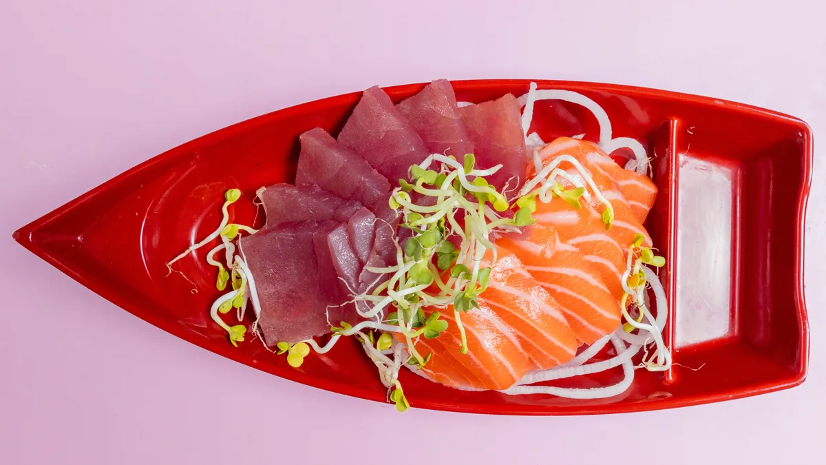 203. Sashimi Set
