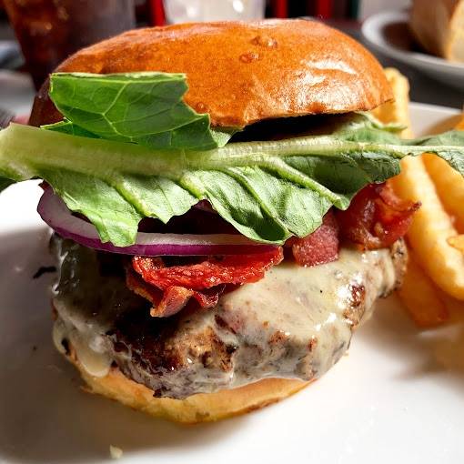 Bacon Cabot Burger