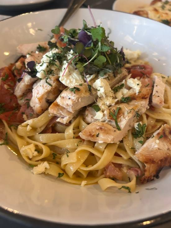 Grilled Chicken and Prosciutto Fettuccine
