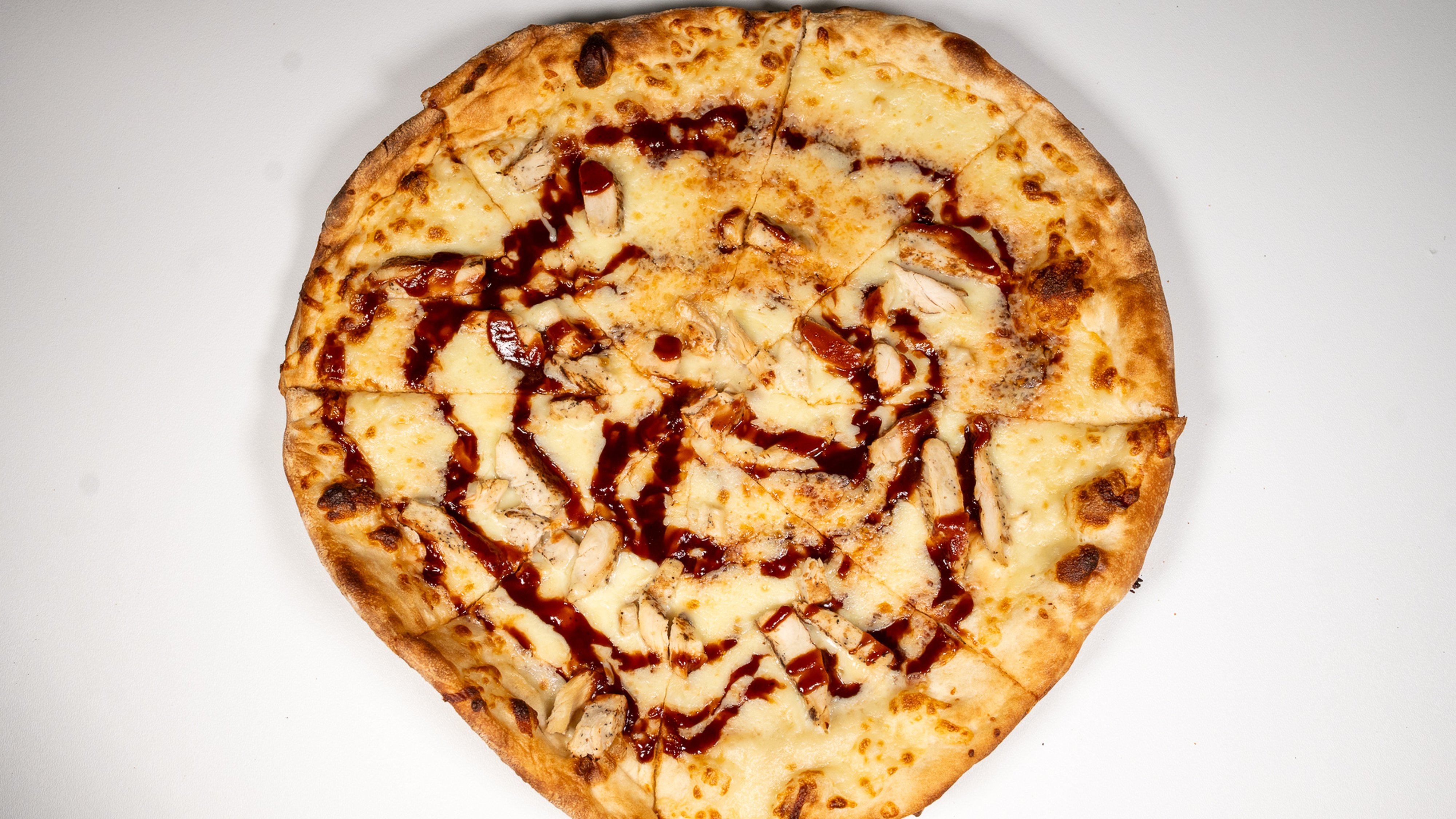 BBQ Chicken Pizza (16")