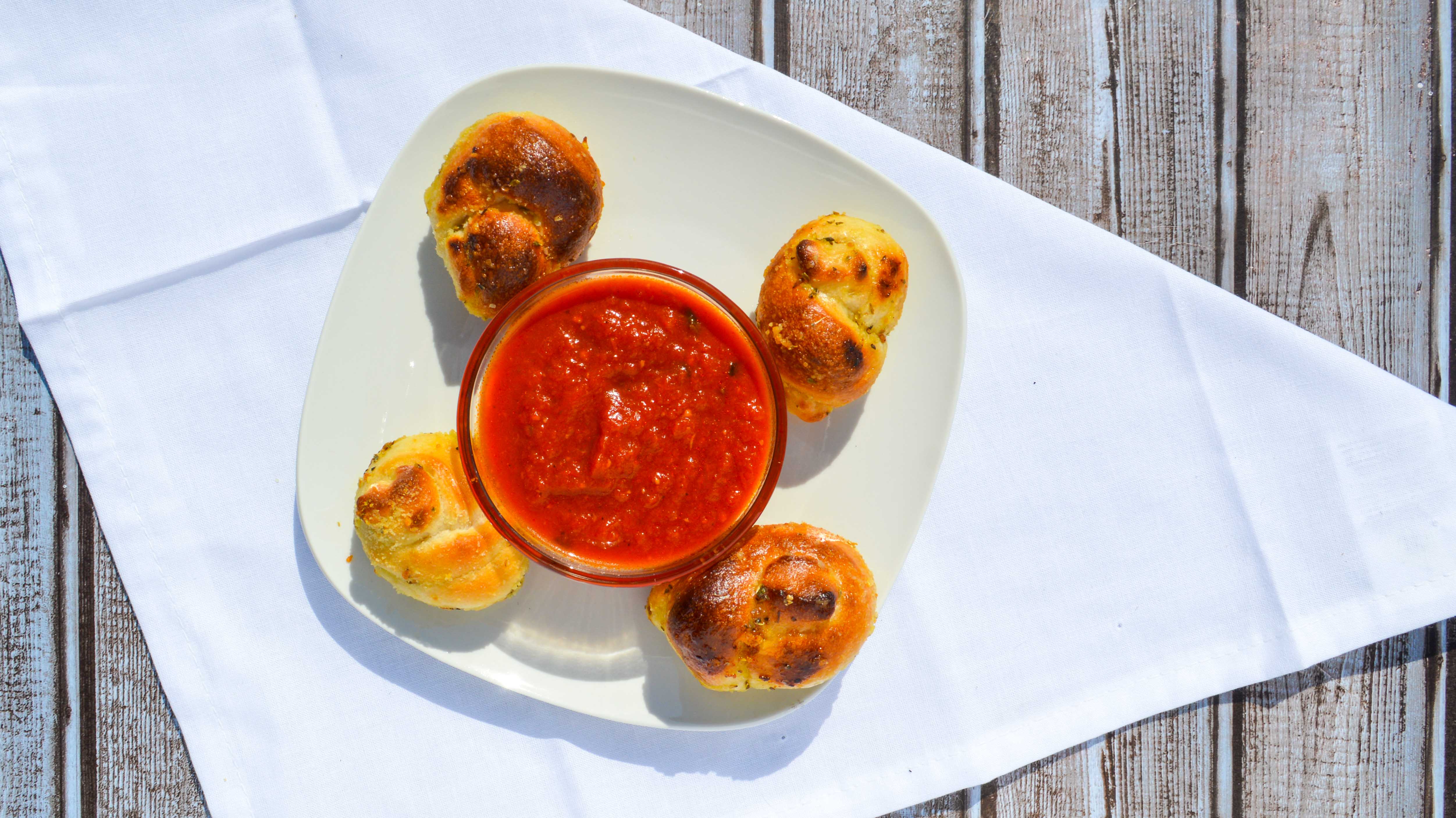 Garlic Knots