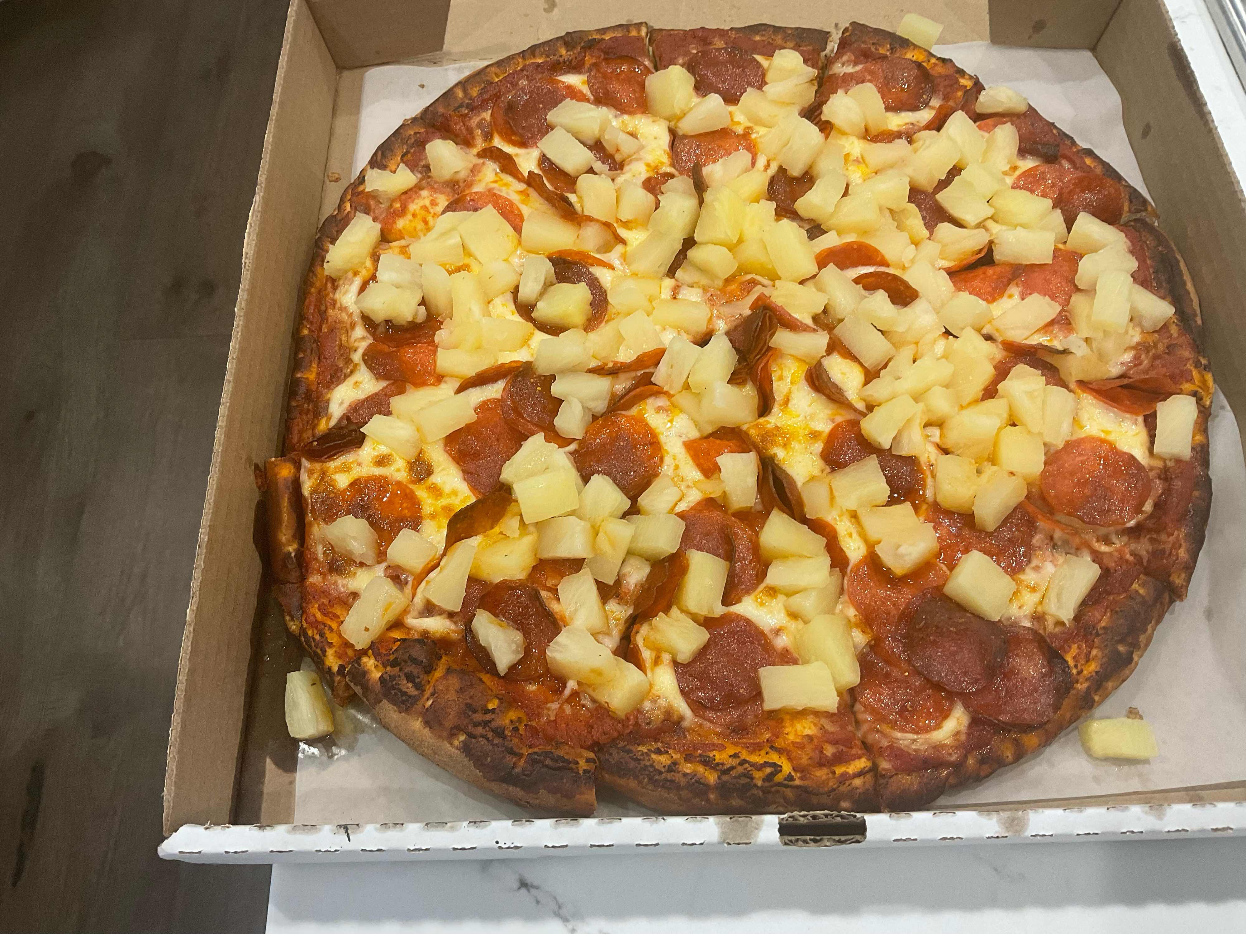 Small Pizza (14") BYO