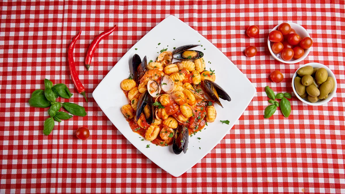 Gnocchi gamberi e conchiglie