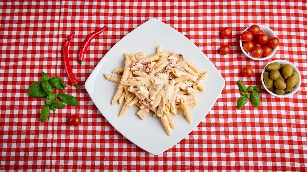 Pollo con Panna e Pomodori Secchi