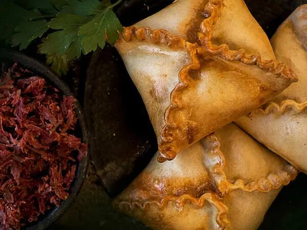 Trouxinha de Carne Seca e Catupiry