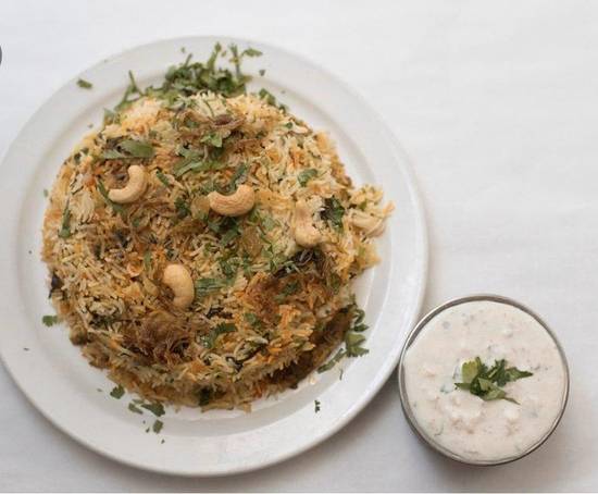 Veg Biryani Family Pack ( 4 - 5 People )