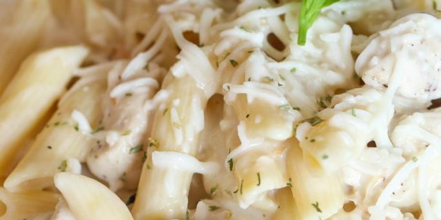 Chicken Alfredo Pasta