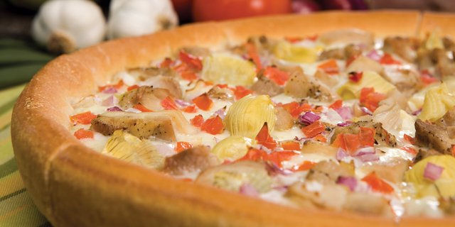 Chicken, Bacon and Ranch Pizza