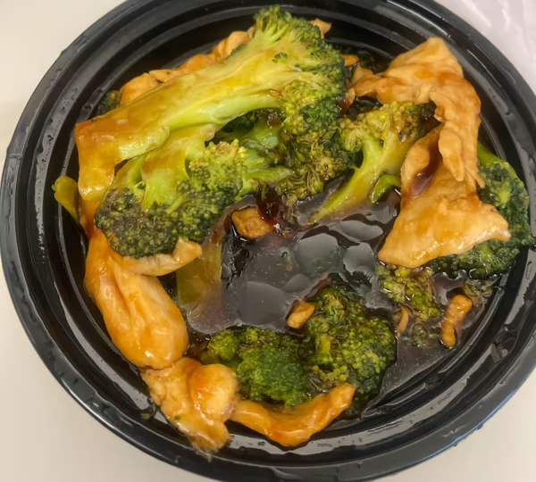 39. Chicken with Broccoli
