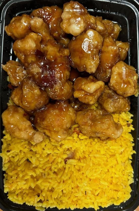 General Tso's Chicken Combination Platter 左宗鸡 (晚)