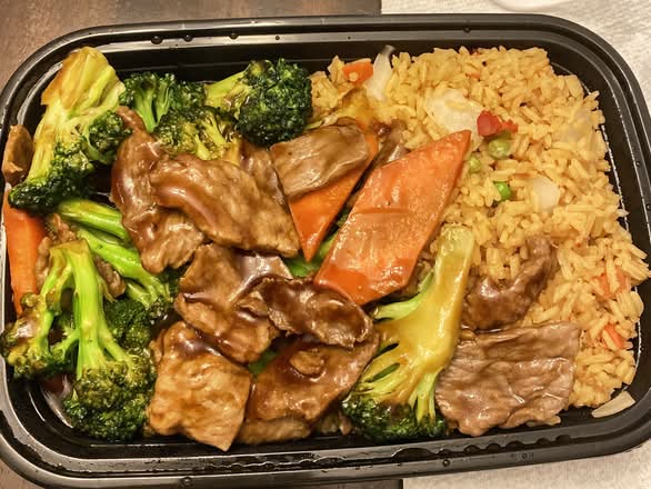 Beef with Broccoli Combo