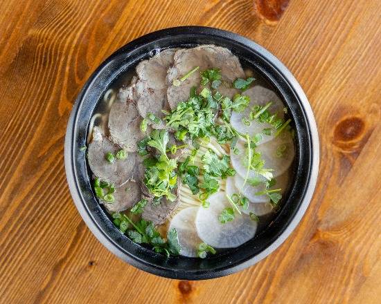 House Special Beef Noodle Soup清汤牛肉面