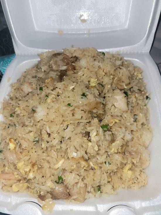 60. 什錦炒飯 / Combination Fried Rice