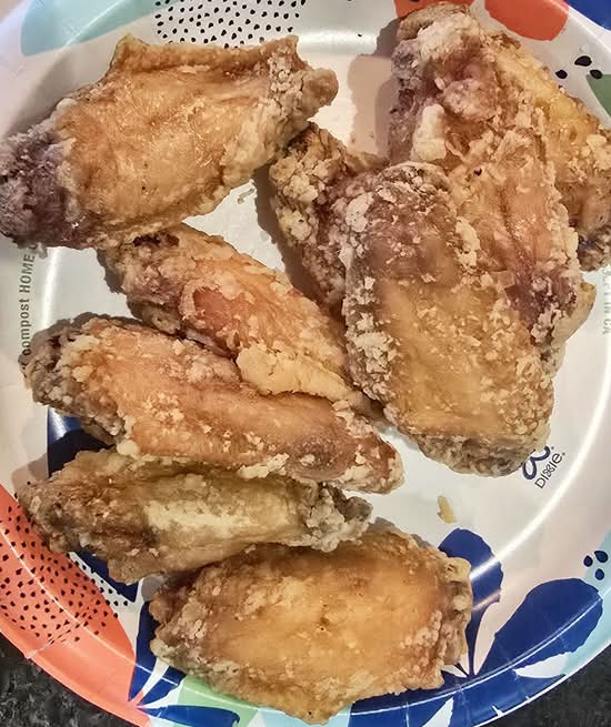 Fried Chicken Wings (8 pcs)