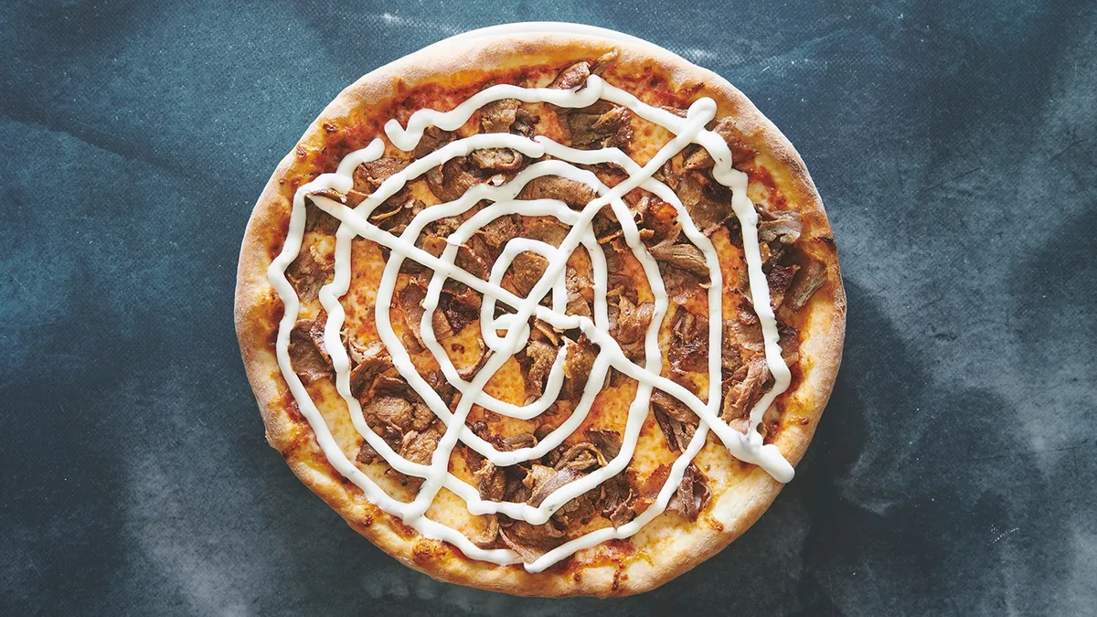 10. KEBAB  PIZZA