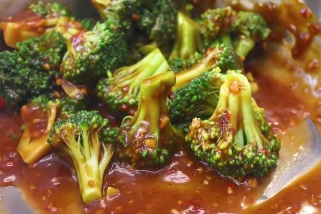 Broccoli with Garlic Sauce