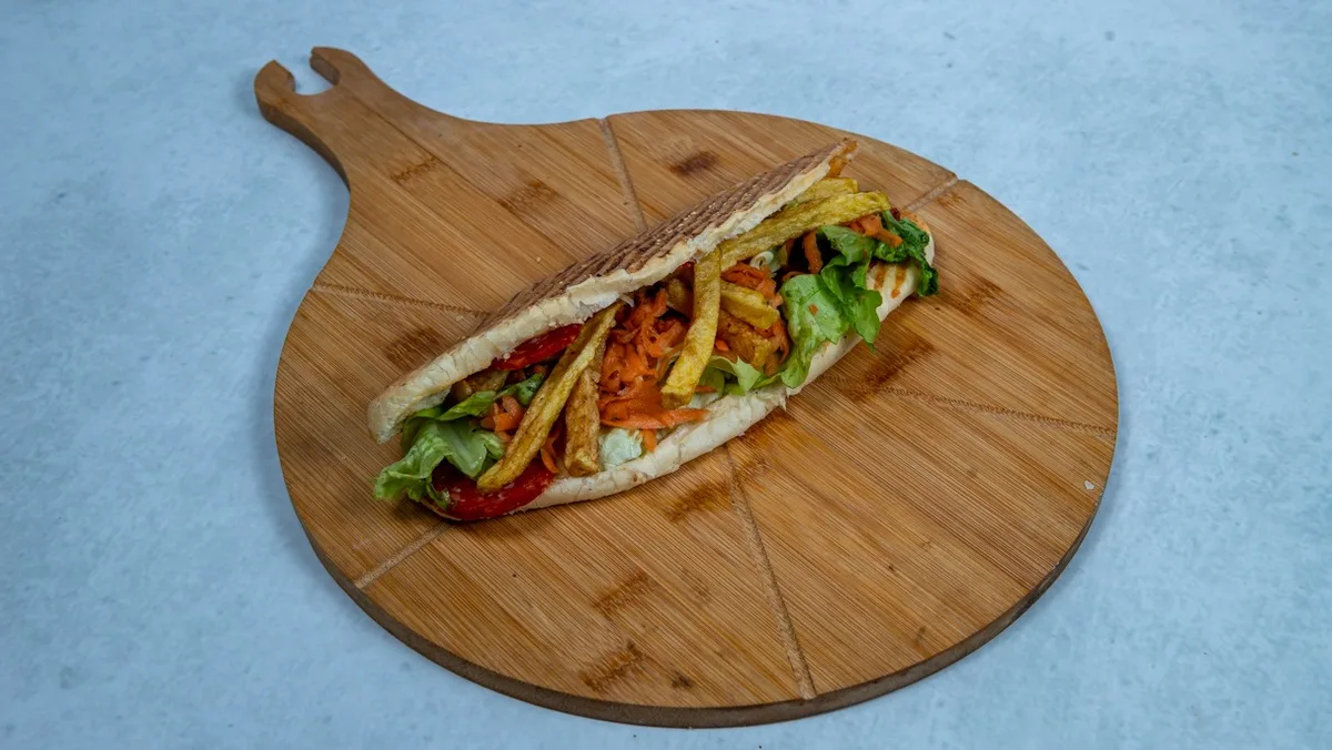 Pizza sendvič sa kulenom