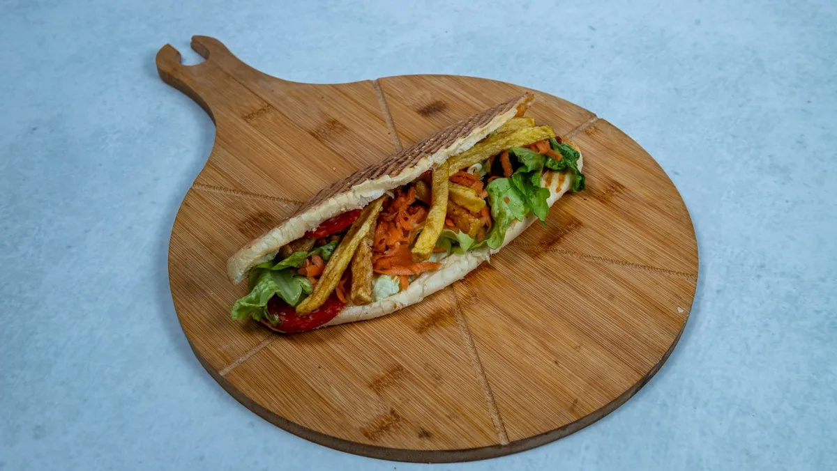 Pizza sendvič sa šunkom