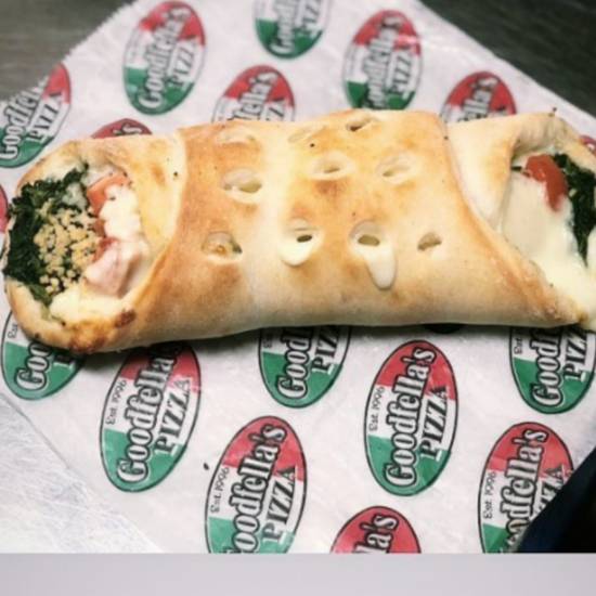 Spinach, Tomato and Garlic Stuffed Roll