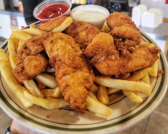 5 Freshly Breaded Chicken Tenders With Fries