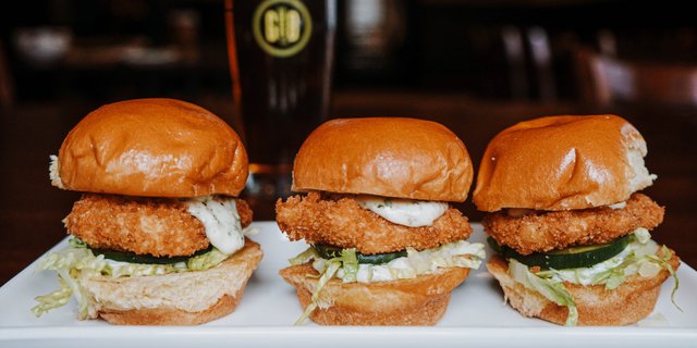 Crispy Chicken Sliders Tray