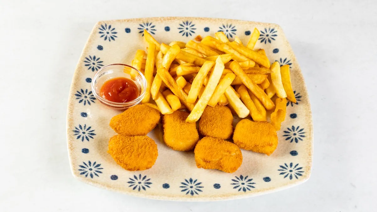 Piščančji nuggetsi s pomfrijem