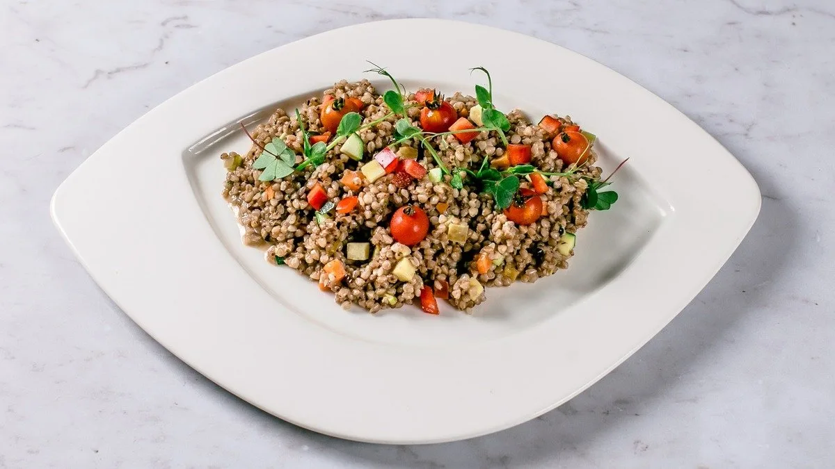 Fresh buckwheat with vegetables
