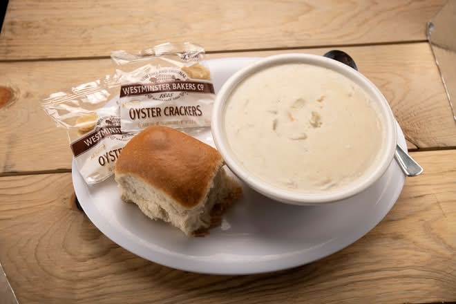 Bowl New England Clam Chowder