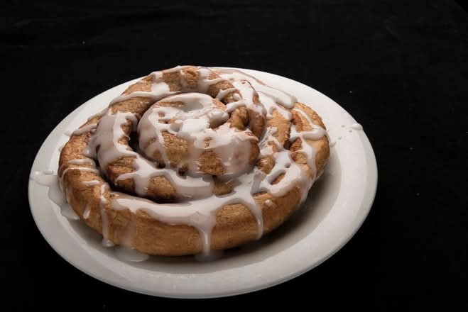 GIANT Cinnamon Roll