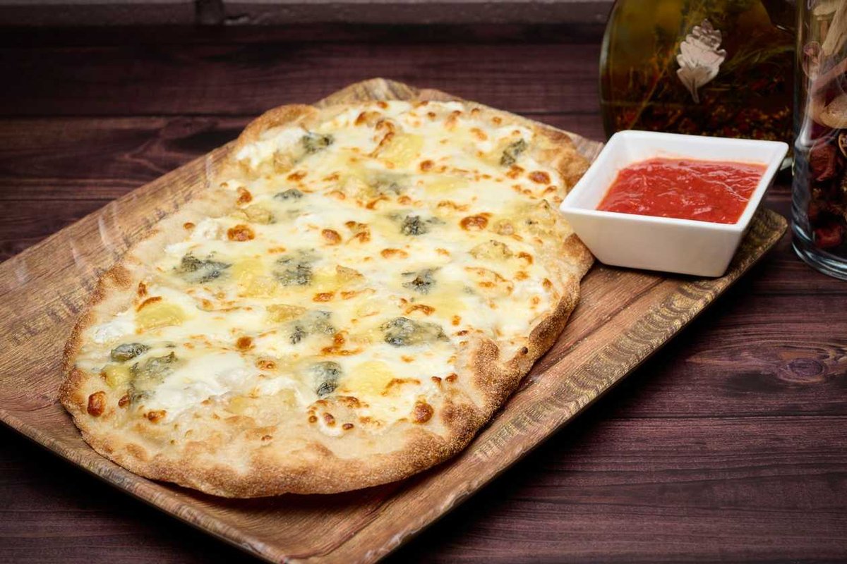 Pizza Quattro Formaggi