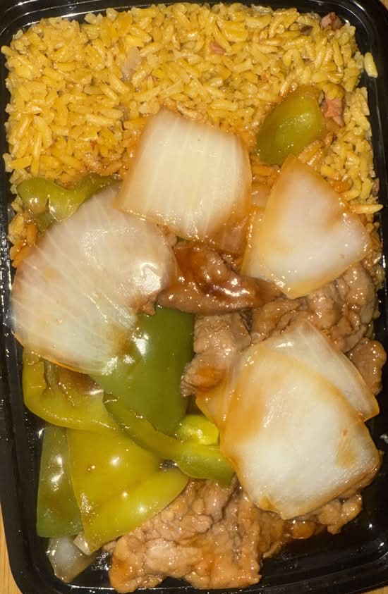 C4. Pepper Steak with Onion Comb
