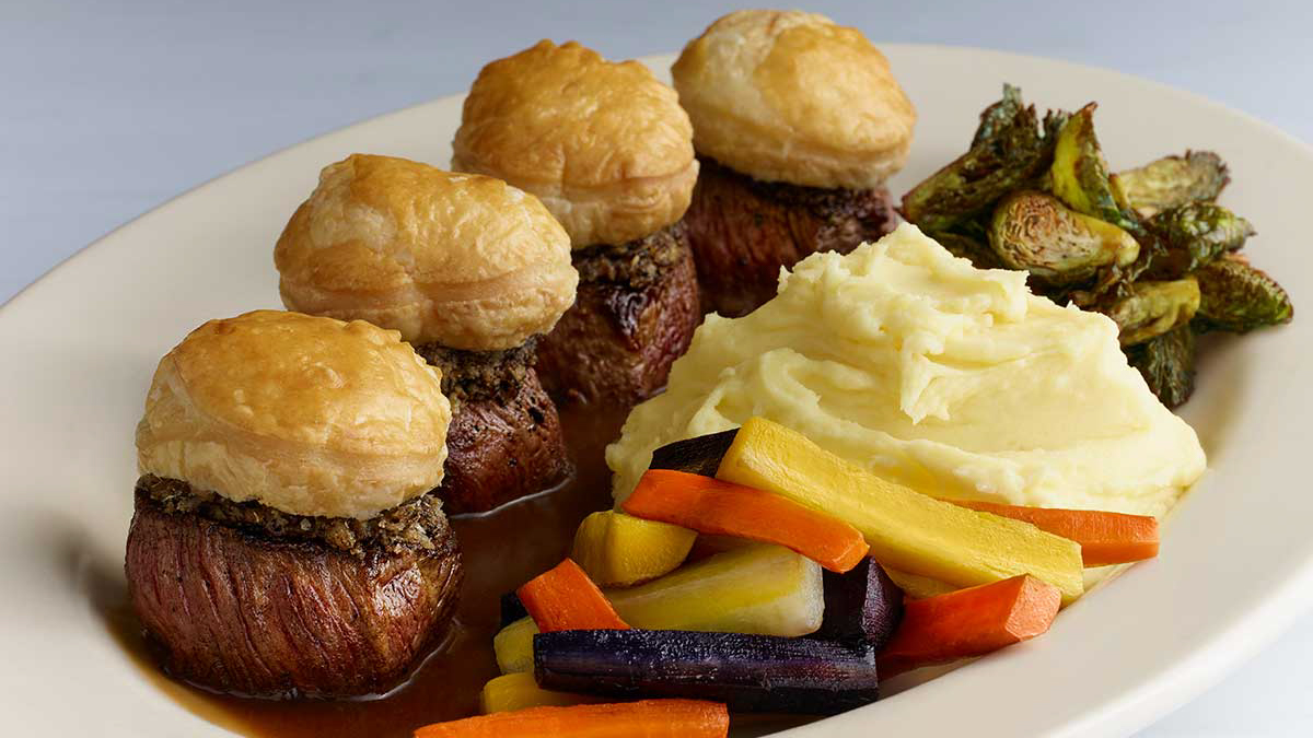 Cafe Beef Wellington