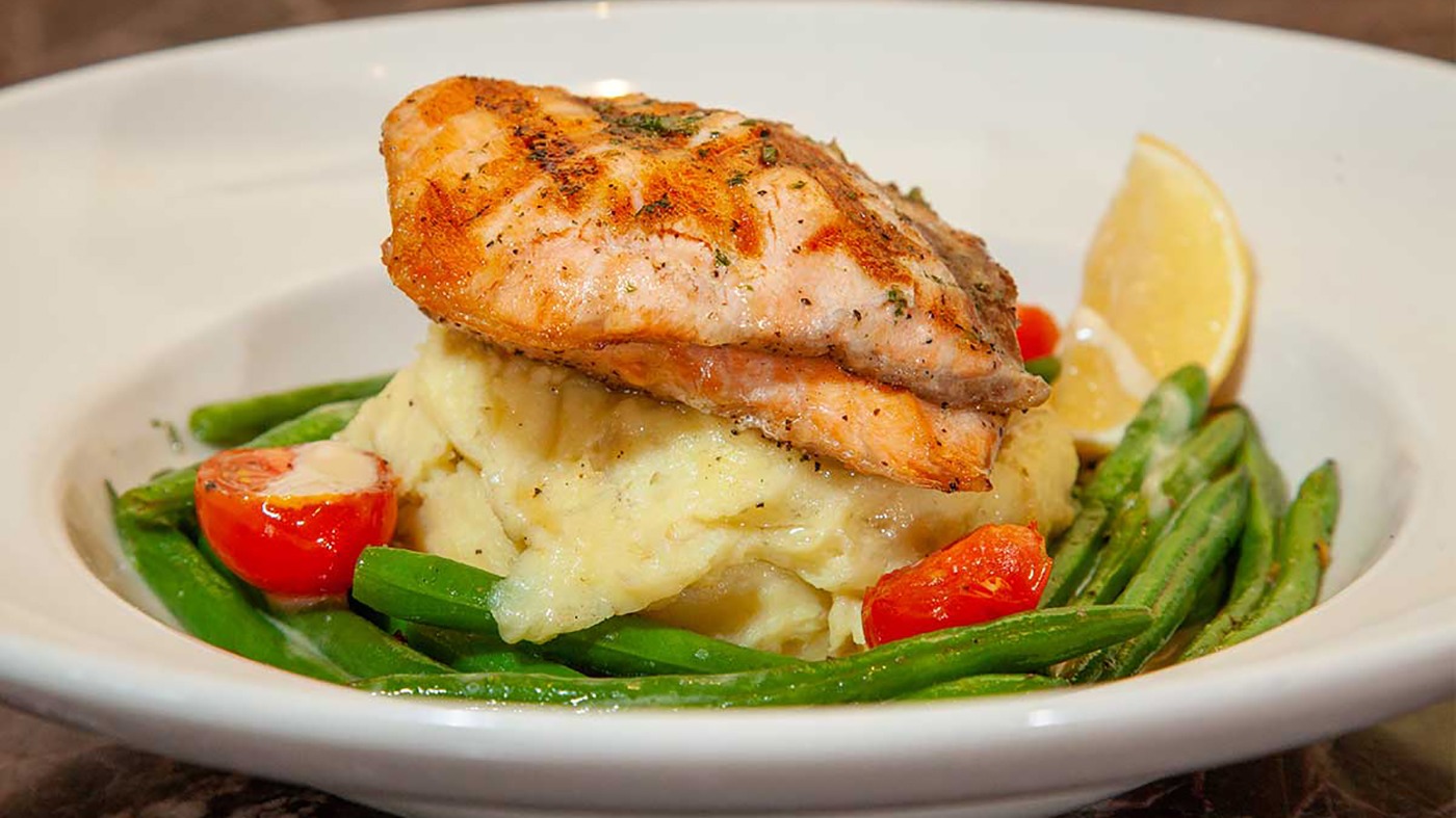 Lunch Special Simply Grilled Salmon