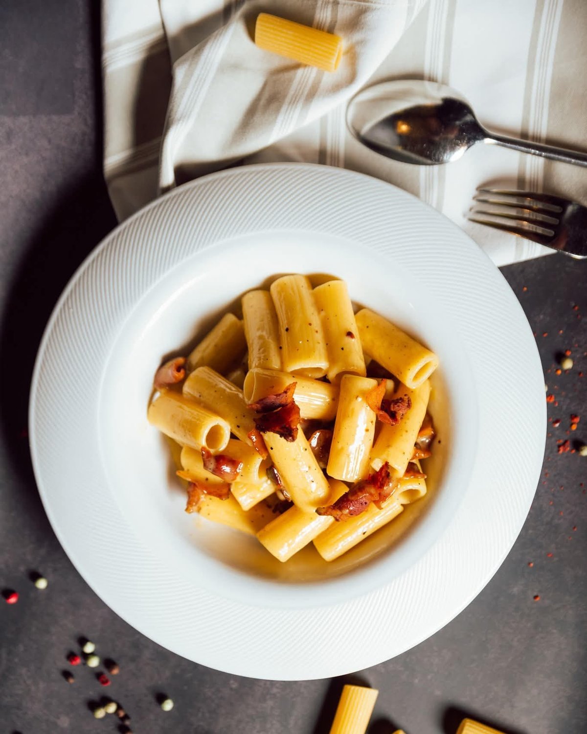 Rigatoni carbonara