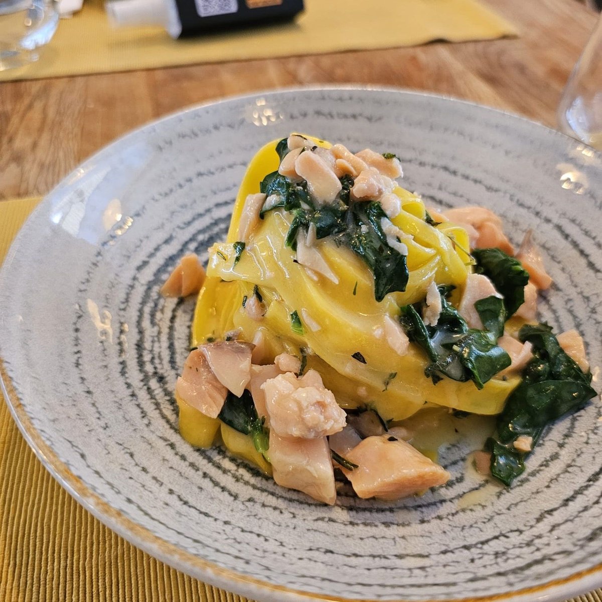Tagliatelle al Salmone