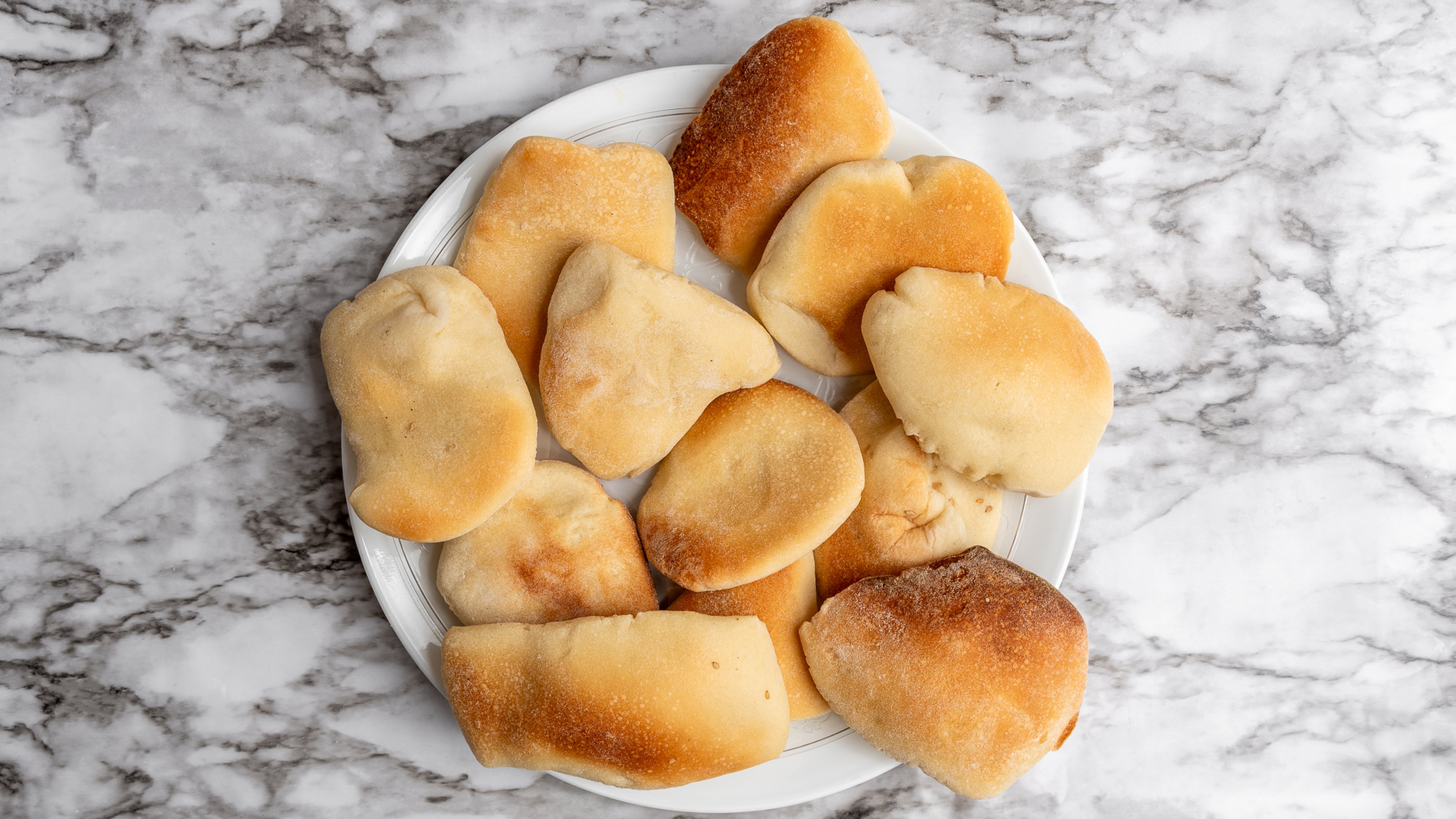 DOZEN BREAD