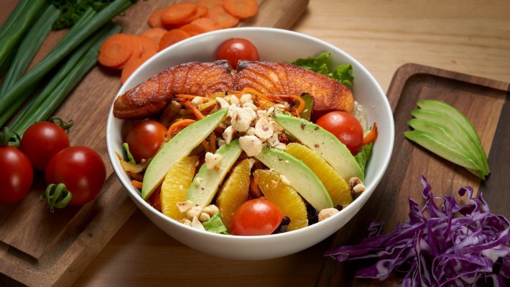 Grilled Salmon Salad
