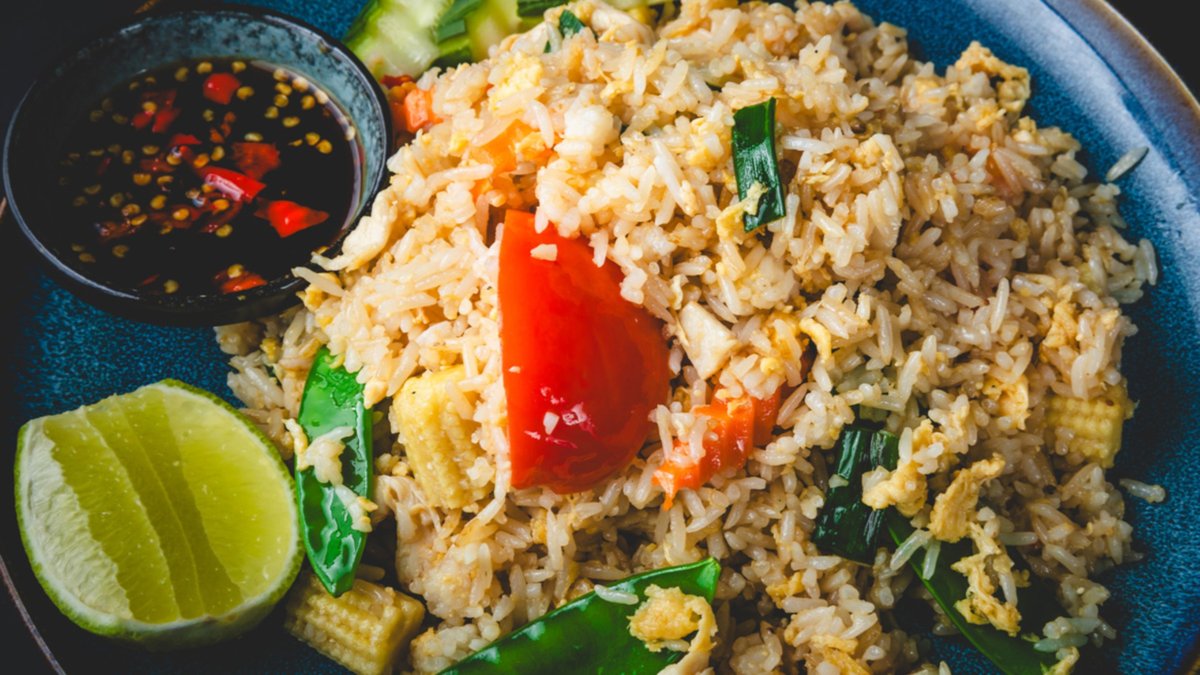 16. Stegte Ris - Khao Phat