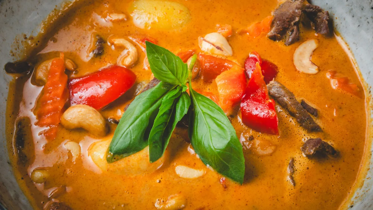 33. Masaman Karry - Gaeng Masaman (Frokost)