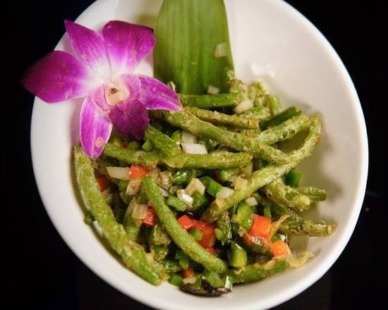 3. Five-Spice Green Beans