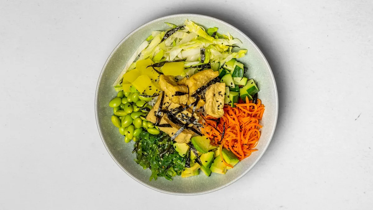 Poke bowl s tofu