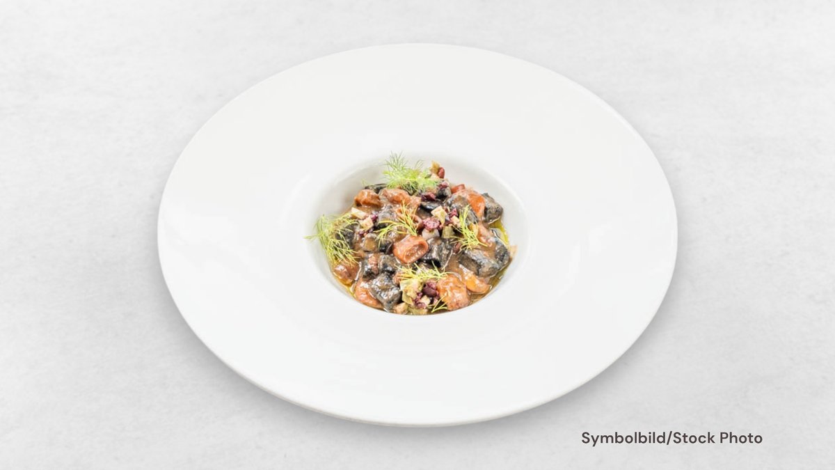 Pilz-Ragout mit Serviettenknödel