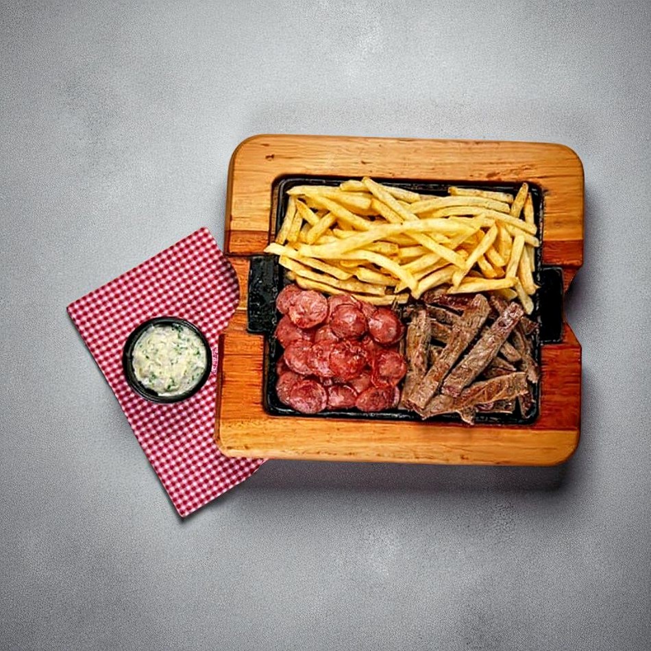 Tábua de Calabresa e Carne + 1 Acomp