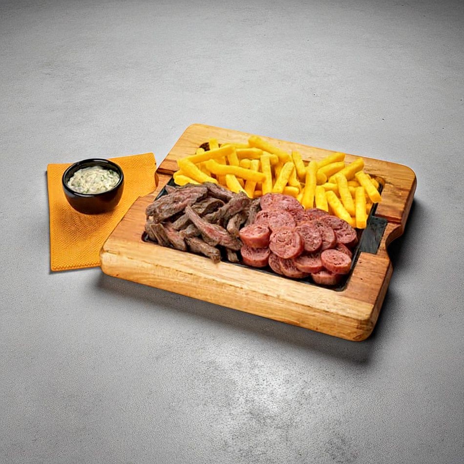 Tábua de Linguiça Toscana e Carne Acompanhamento
