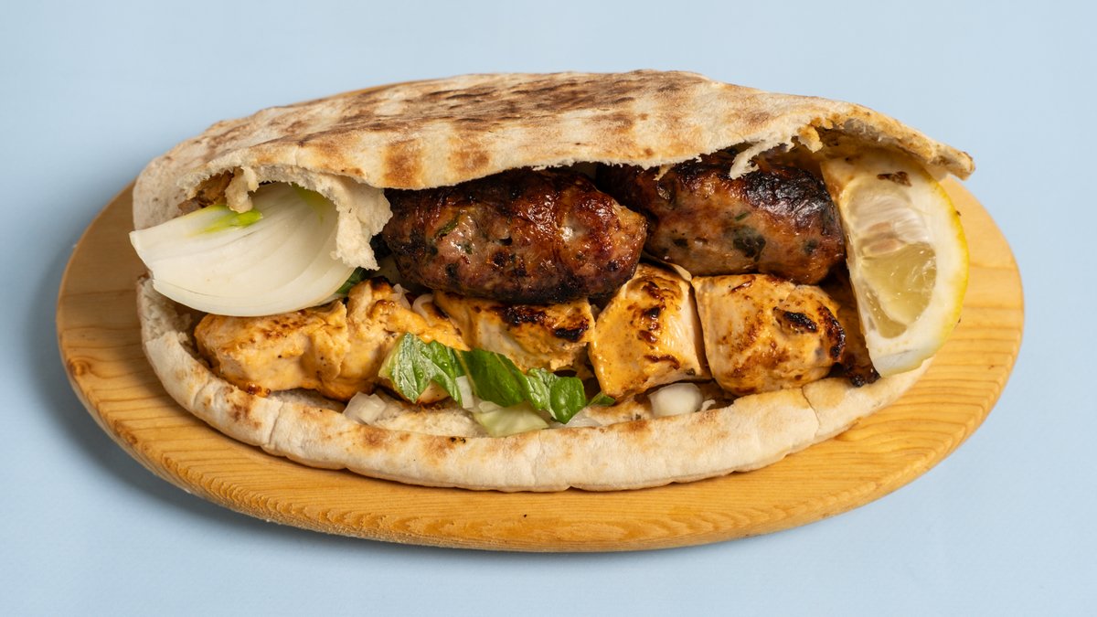 Chicken Souvlaki Mix Cypriot Pita