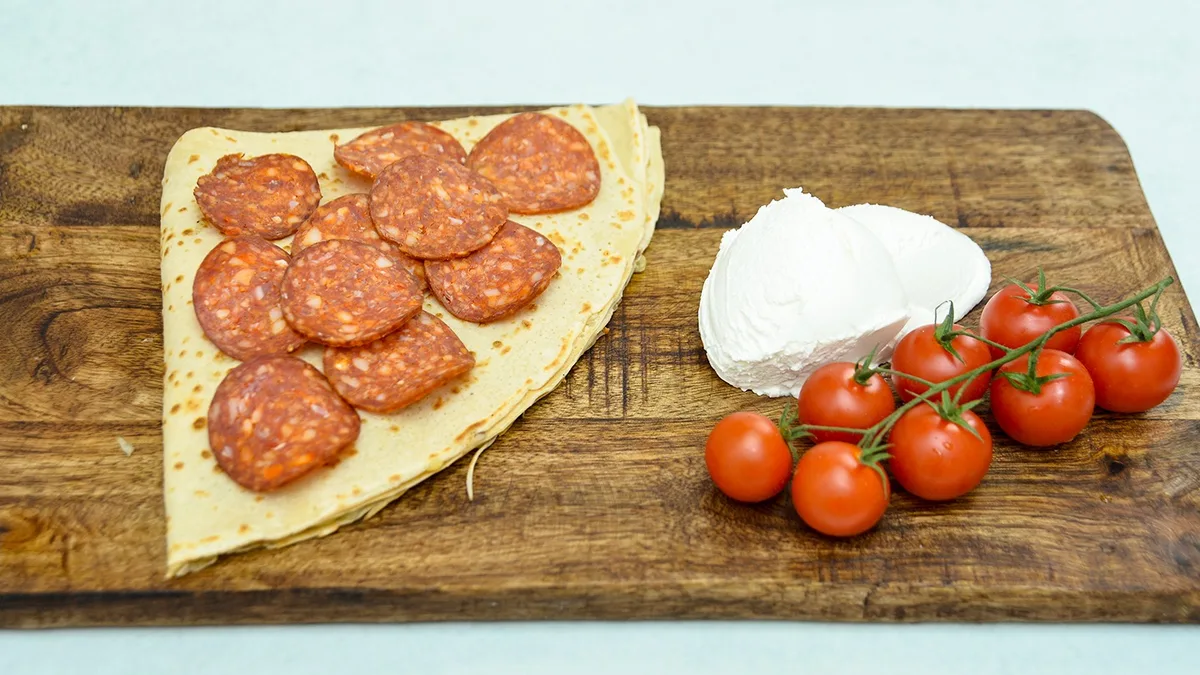 Palačinka kulen kačkavalj pavlaka