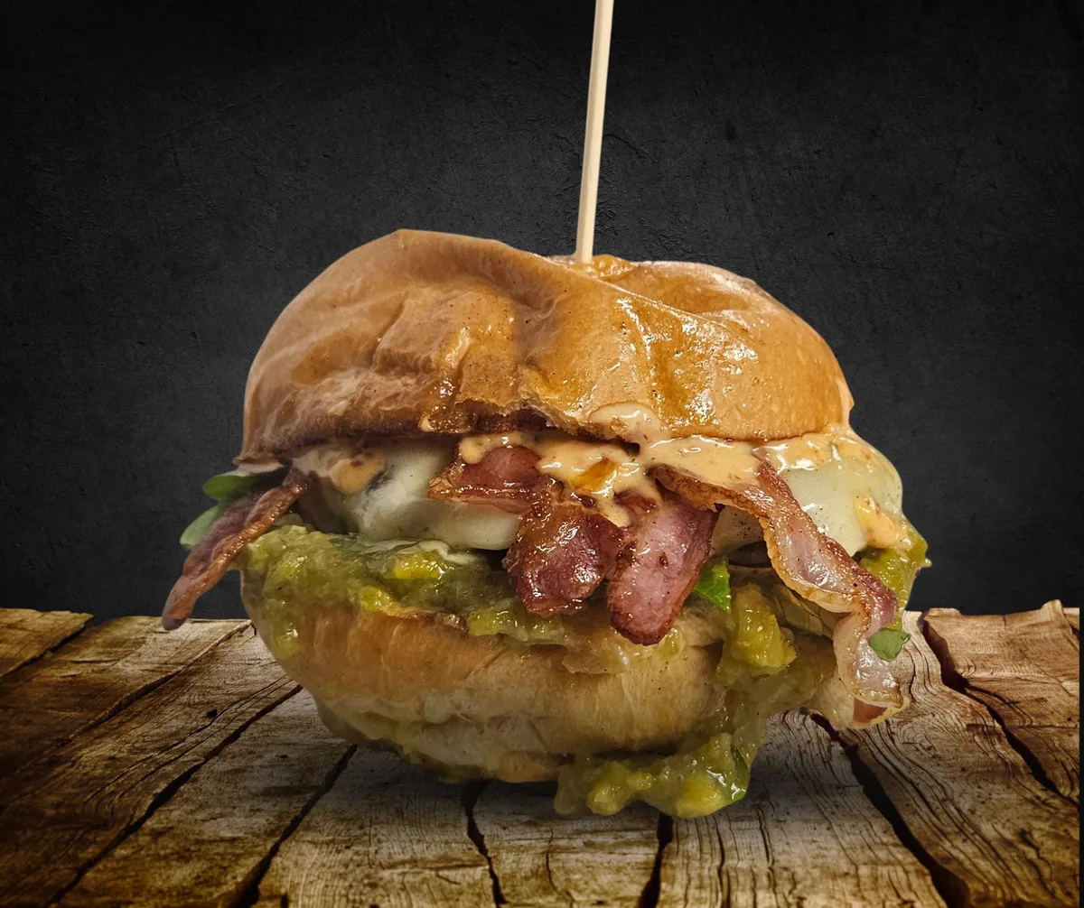 Alpok Plant Kertészet x Guri Jungle Burger
