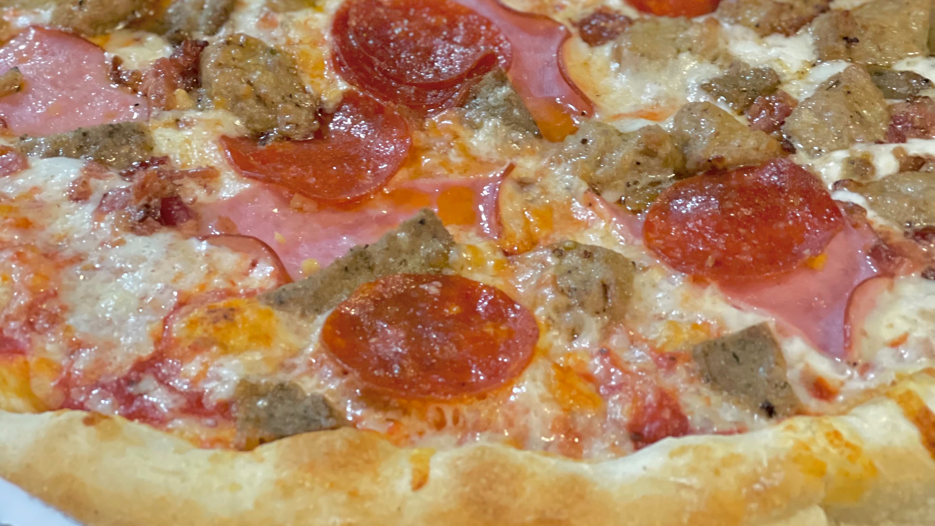 16'' pepperoni pizza
