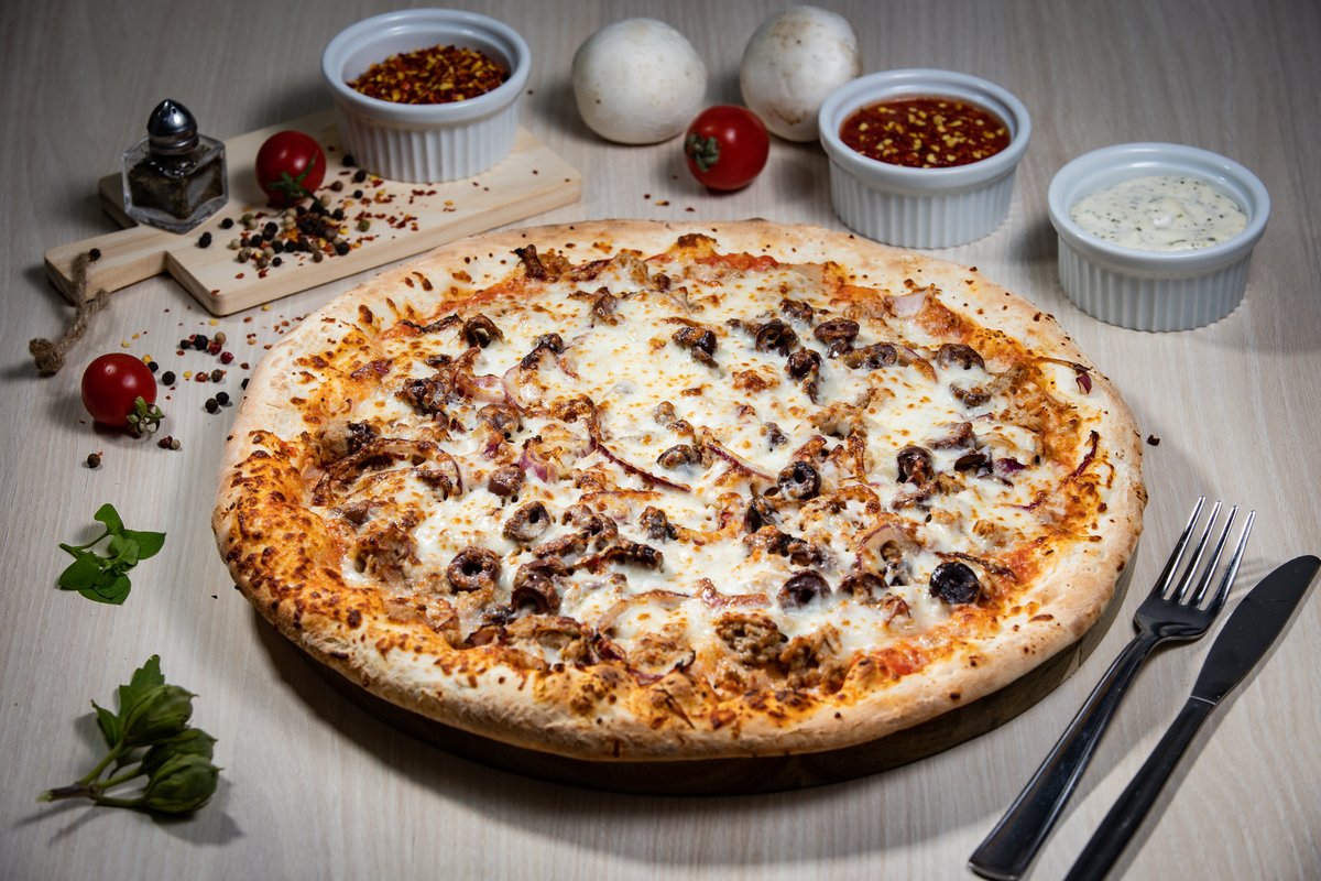 Pizza cu ton Ø 30 cm
