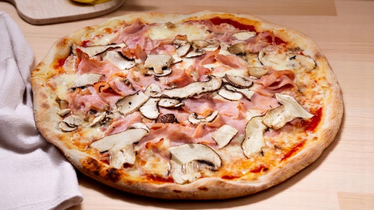 Pizza Prosciutto e funghi Ø 30cm